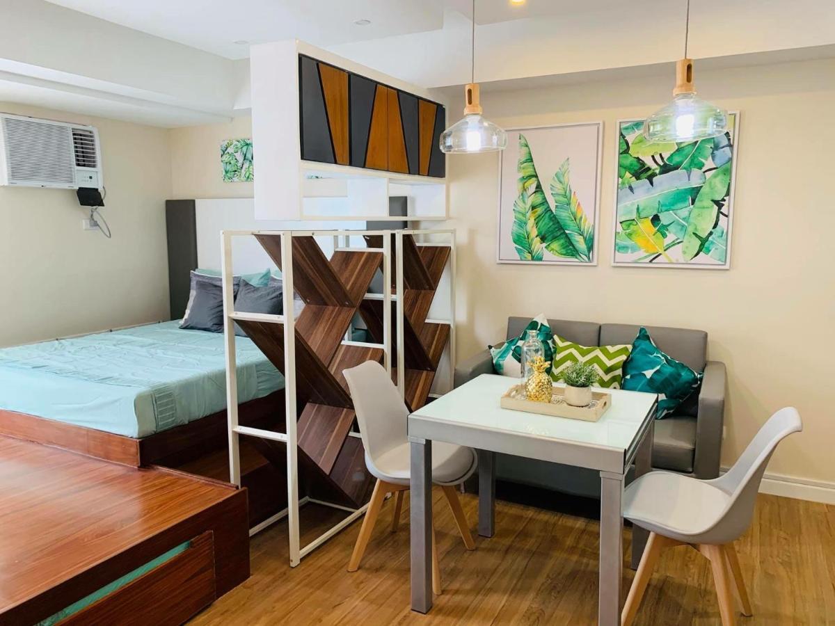 Feels Like Home Condos Abreeza Place Tower 1 & 2 Davao Bagian luar foto